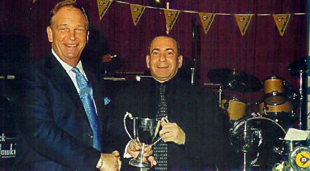 Brian Rice presents Howard with a cheque for �300 for being the highest placed DaC driver